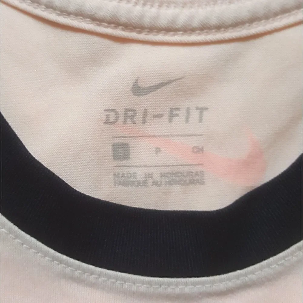 Nike fast bold beautiful athlete sleeveless top‎